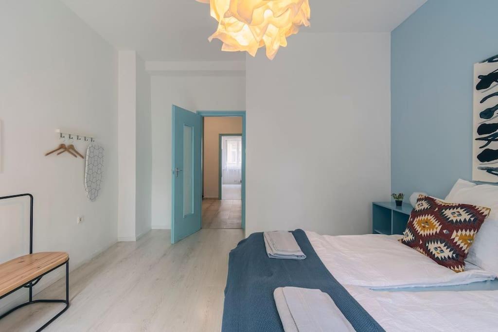 Center Apartment, Style, Best Location, Ac, Balcony Budapest Esterno foto